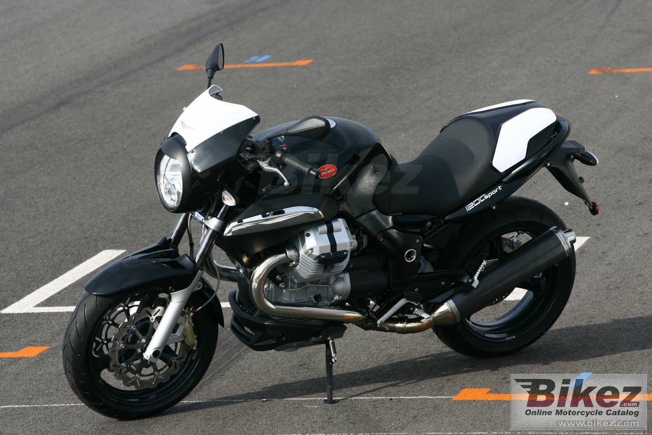 Moto Guzzi 1200 Sport