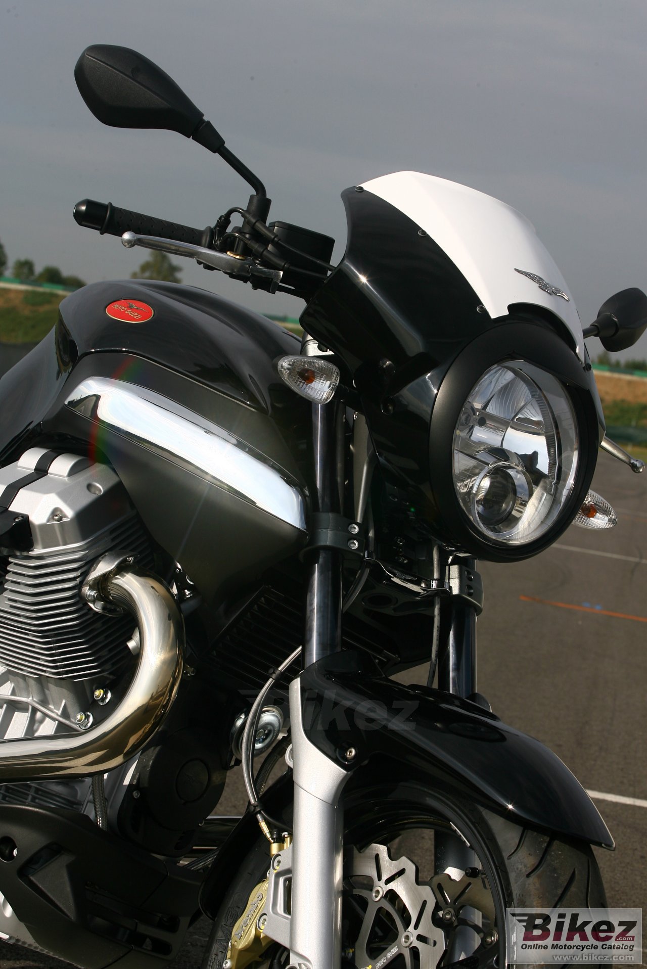 Moto Guzzi 1200 Sport