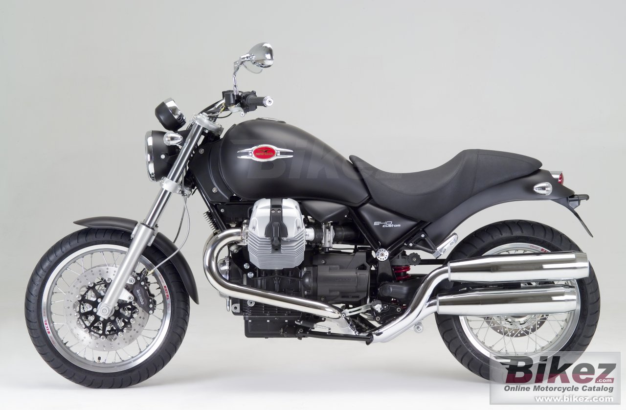 Moto Guzzi 940 Custom