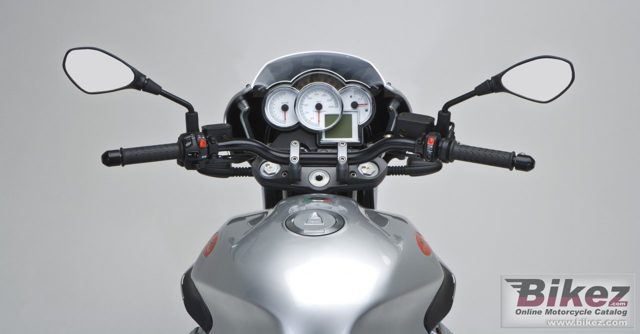 Moto Guzzi 1200 Sport