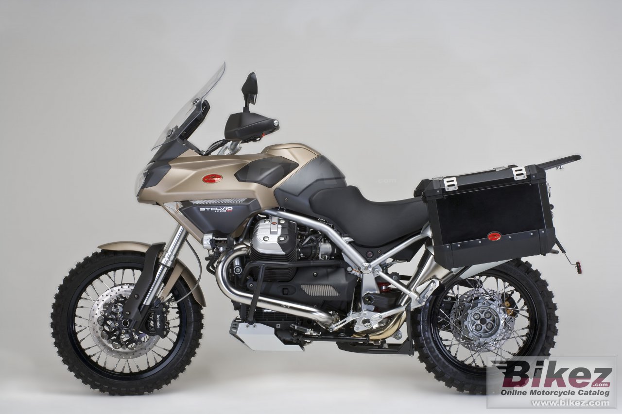 Moto Guzzi Stelvio TT