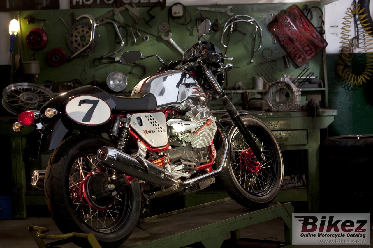 Moto Guzzi V7 Racer