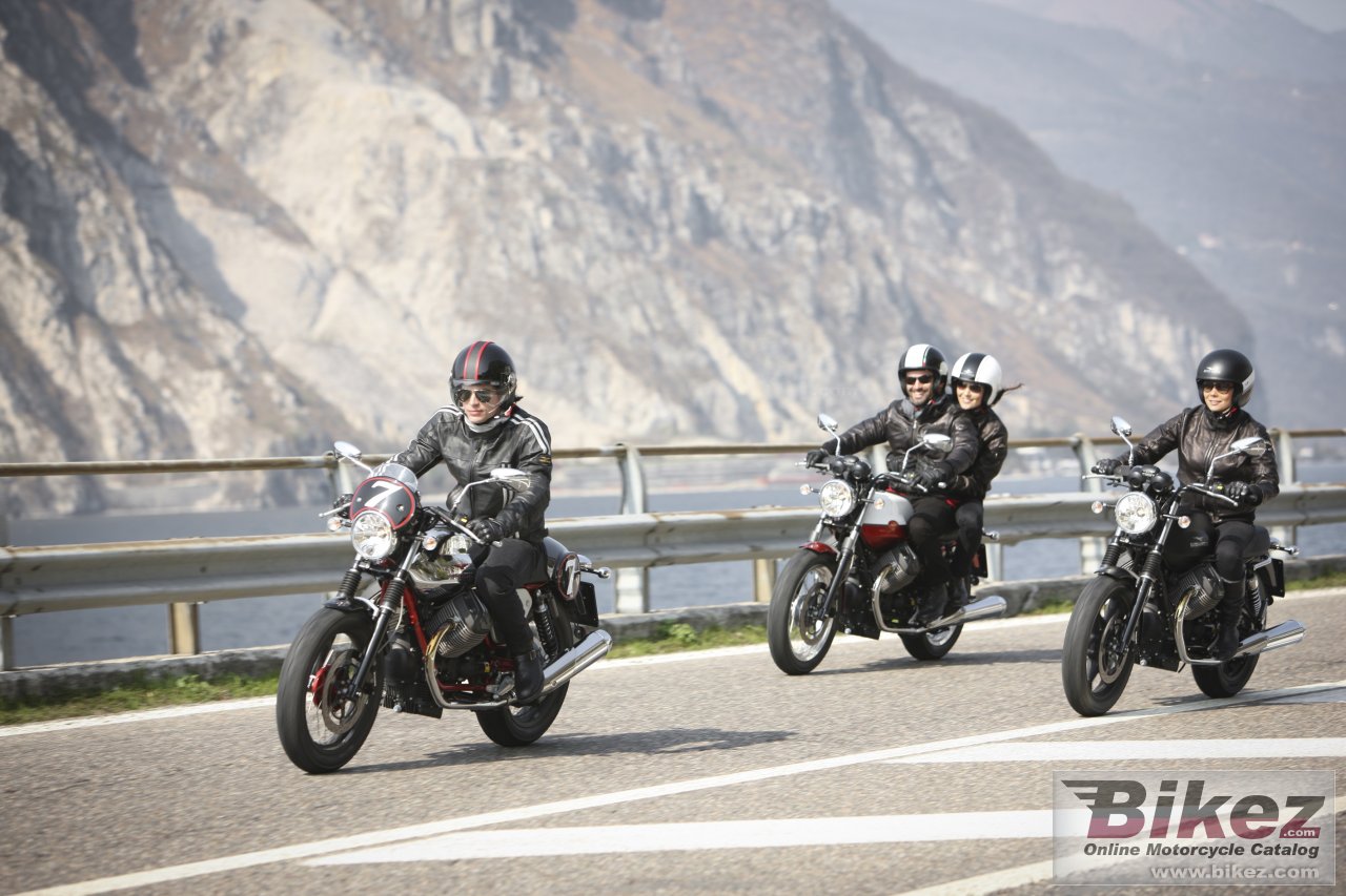 Moto Guzzi V7 Racer