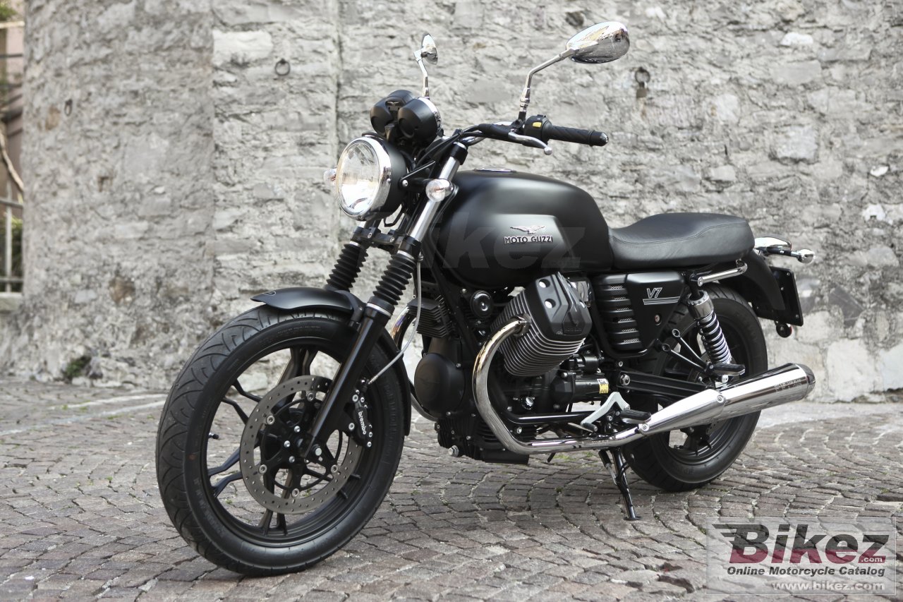 Moto Guzzi V7 Stone