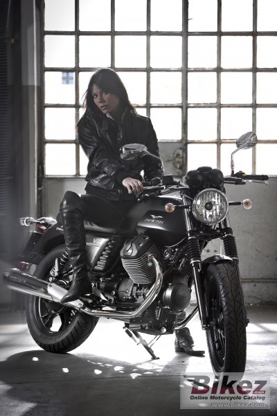 2013 Moto Guzzi V7 Stone