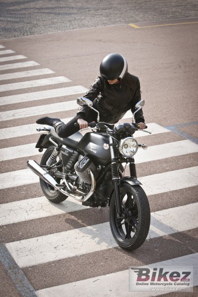 2013 Moto Guzzi V7 Stone