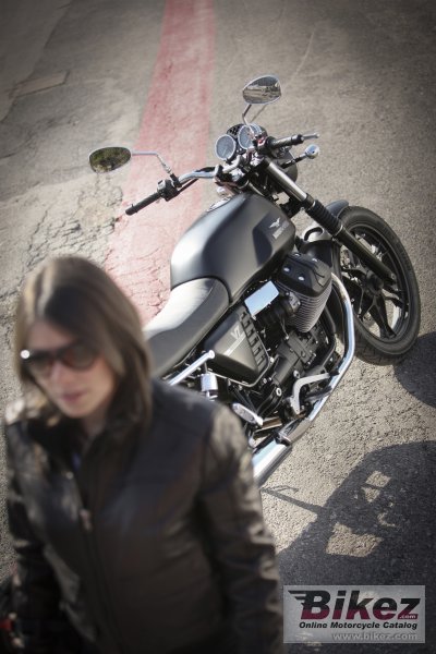 2013 Moto Guzzi V7 Stone