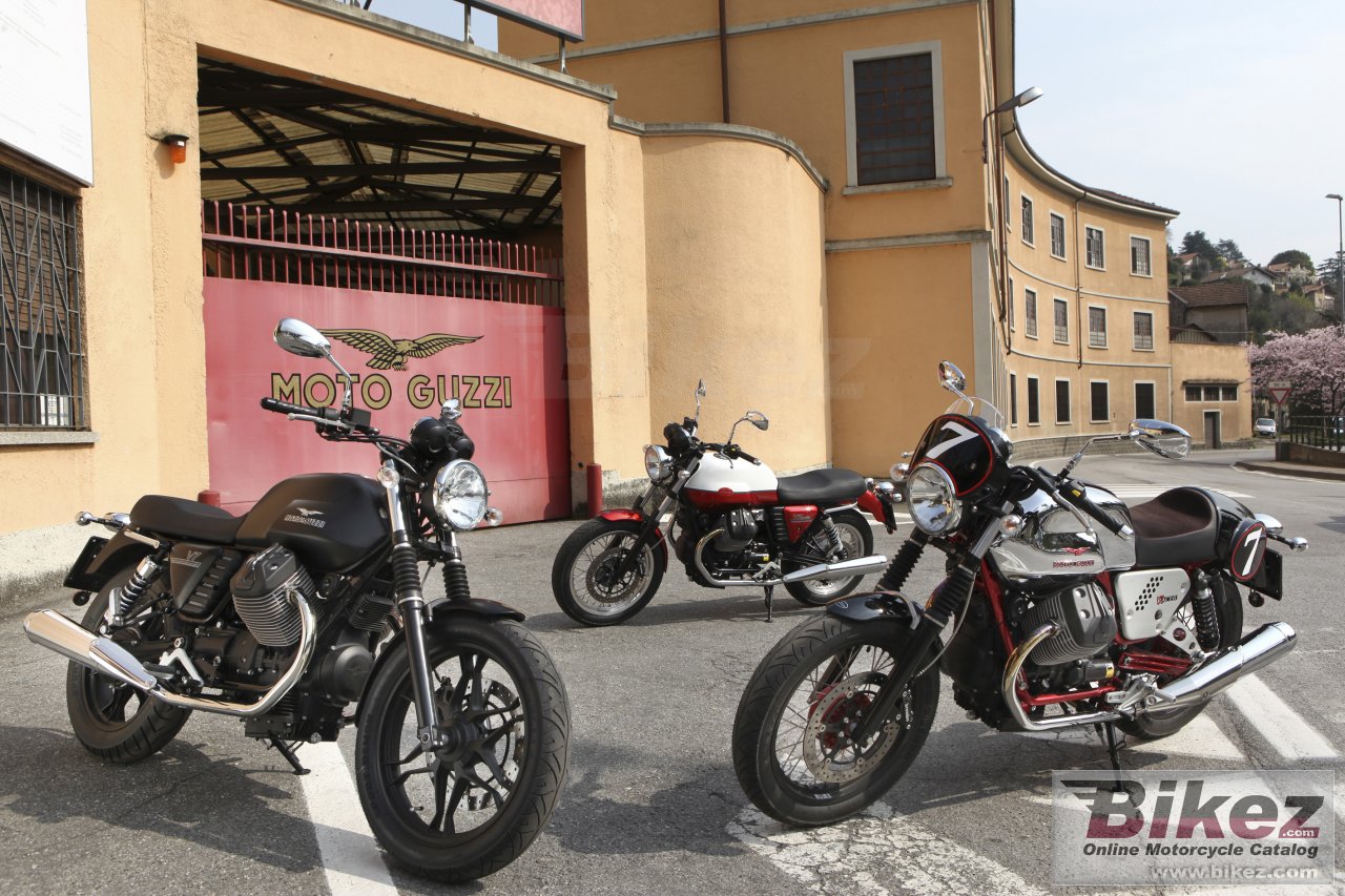 Moto Guzzi V7 Stone