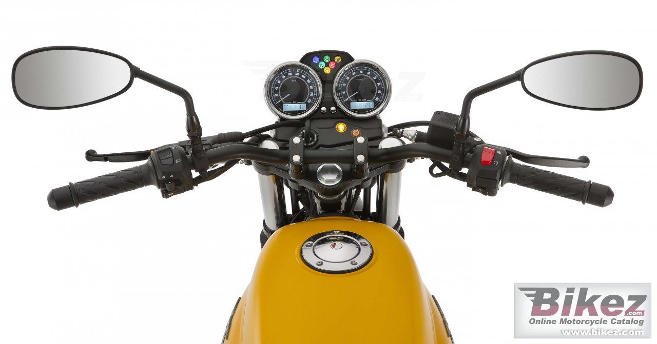 Moto Guzzi V7 II Stone