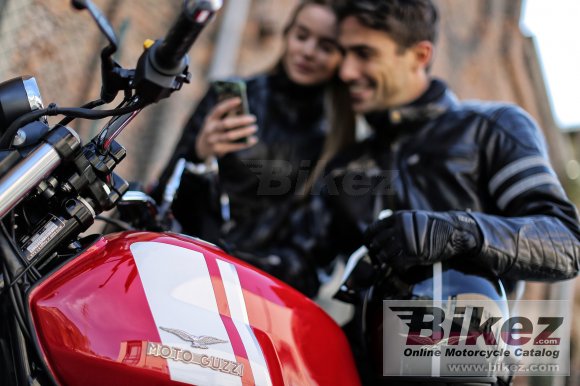 2015 Moto Guzzi V7 II Special