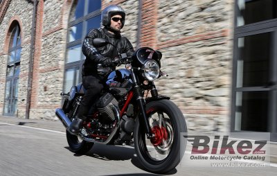 2015 Moto Guzzi V7 II Racer