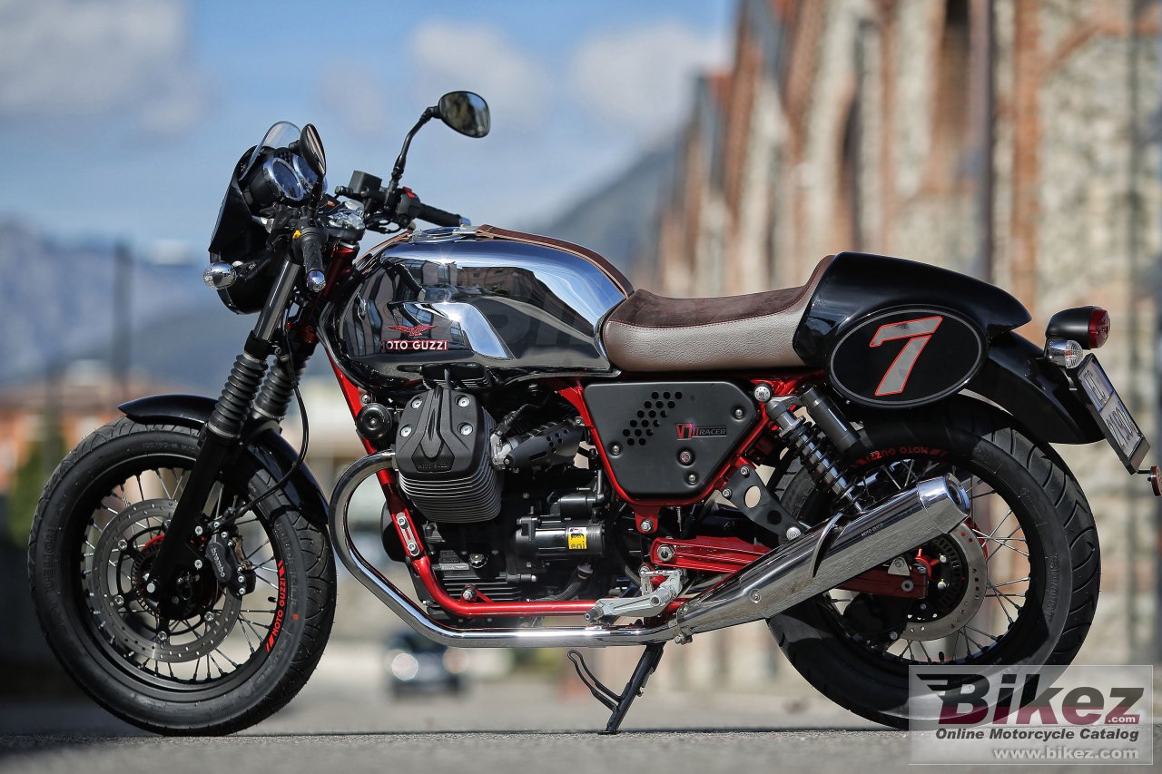 Moto Guzzi V7 II Racer