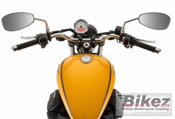 2017 Moto Guzzi V9 Roamer