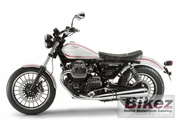 2017 Moto Guzzi V9 Roamer