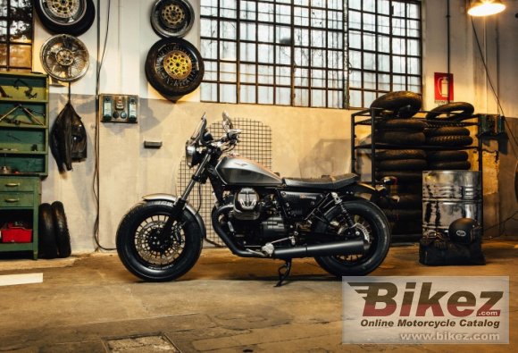 2017 Moto Guzzi V9 Bobber