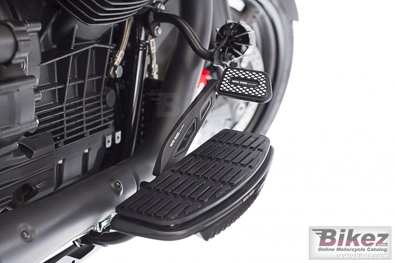 Moto Guzzi MGX-21 Flying Fortress