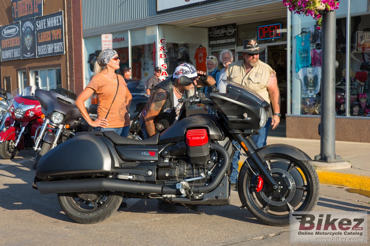 Moto Guzzi MGX-21 Flying Fortress