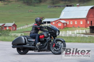 2017 Moto Guzzi MGX-21 Flying Fortress