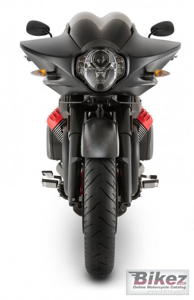 2018 Moto Guzzi MGX-21