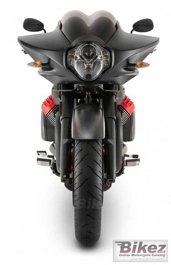 2018 Moto Guzzi MGX-21