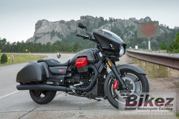 2018 Moto Guzzi MGX-21