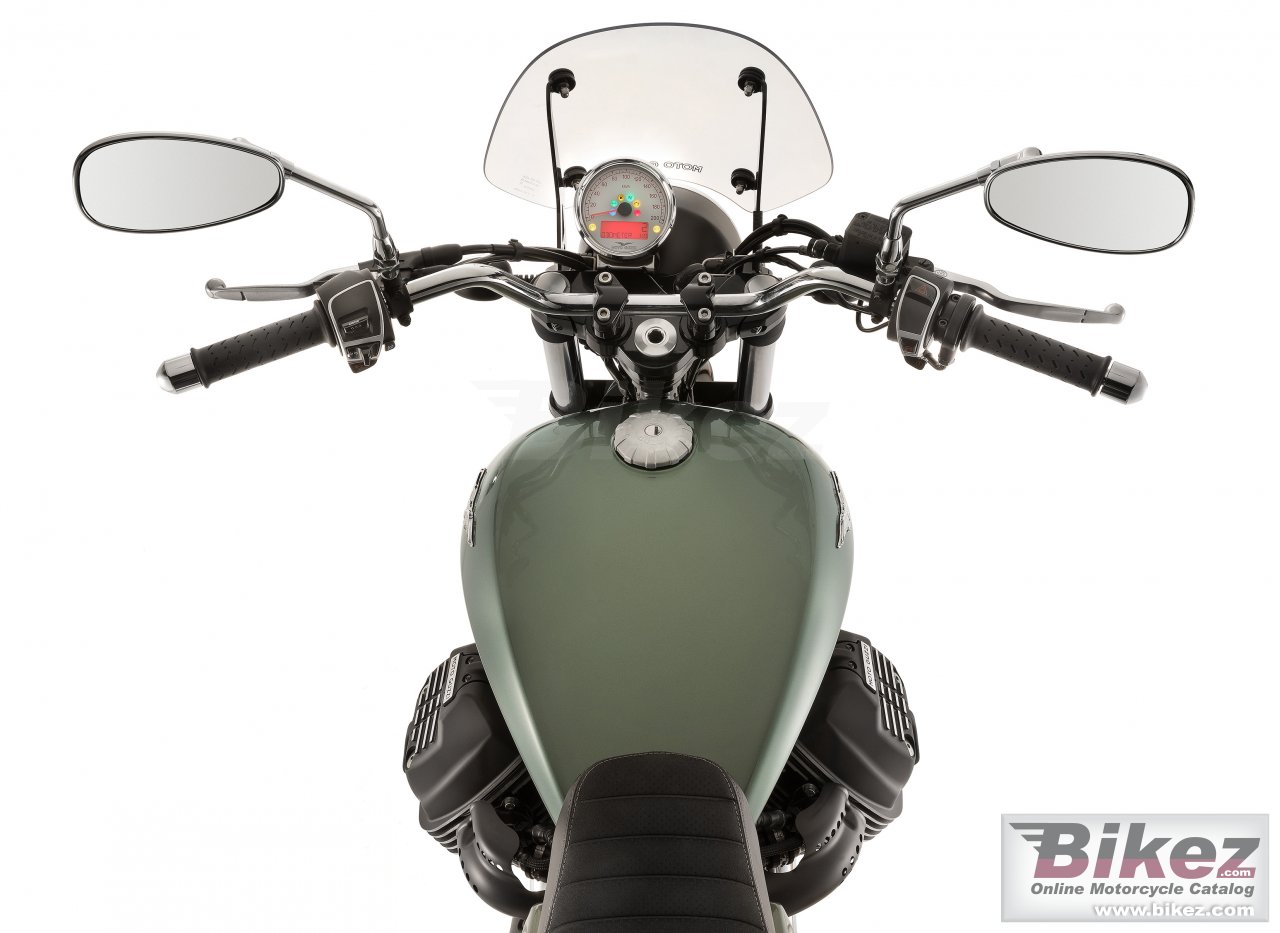 Moto Guzzi V9 Roamer