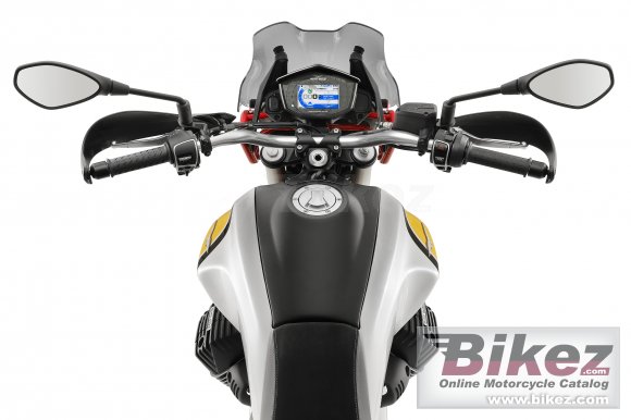 2019 Moto Guzzi V85 TT