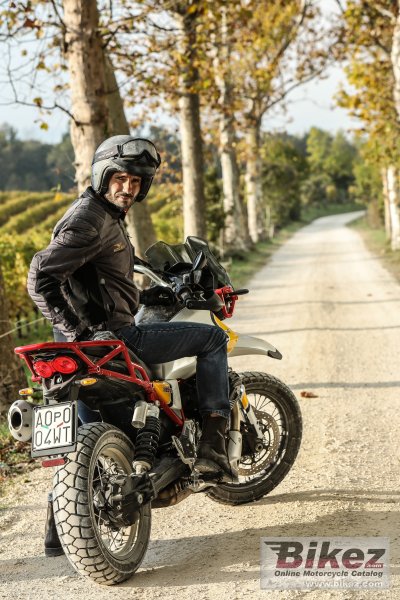2019 Moto Guzzi V85 TT