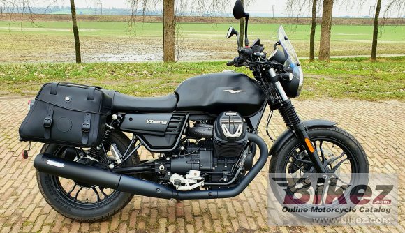 2019 Moto Guzzi V7 III Stone