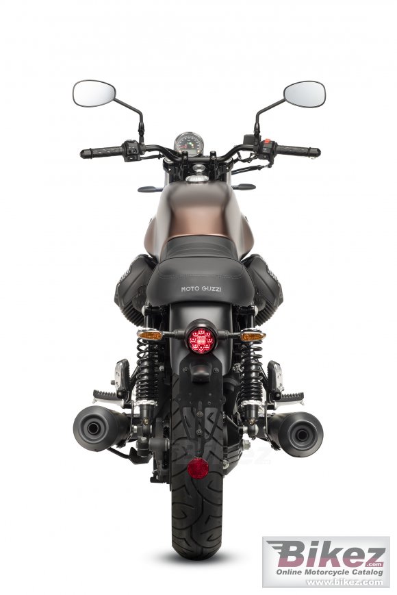 2019 Moto Guzzi V7 III Stone Night Pack