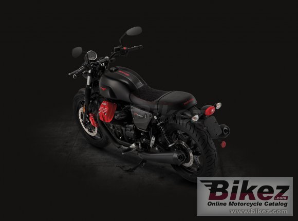 2020 Moto Guzzi V7 III Carbon