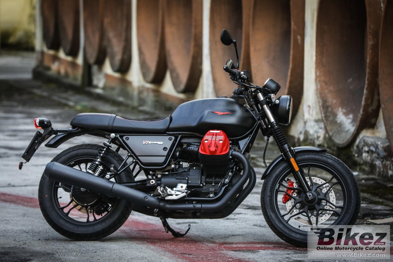 Moto Guzzi V7 III Carbon