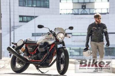 2020 Moto Guzzi V7 III Racer