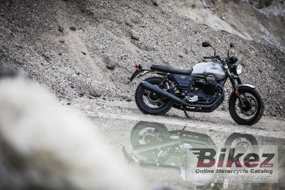 2020 Moto Guzzi V7 III Rough