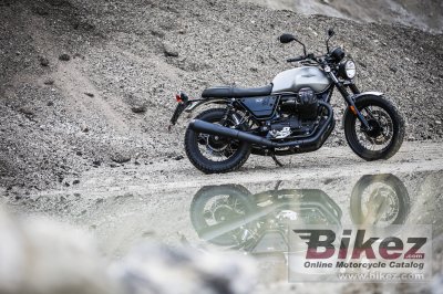 2020 Moto Guzzi V7 III Rough