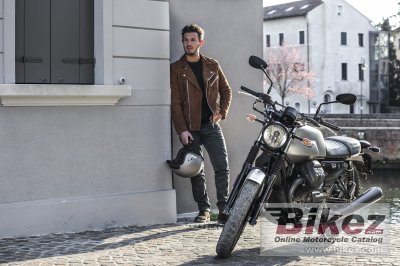 2020 Moto Guzzi V7 III Rough