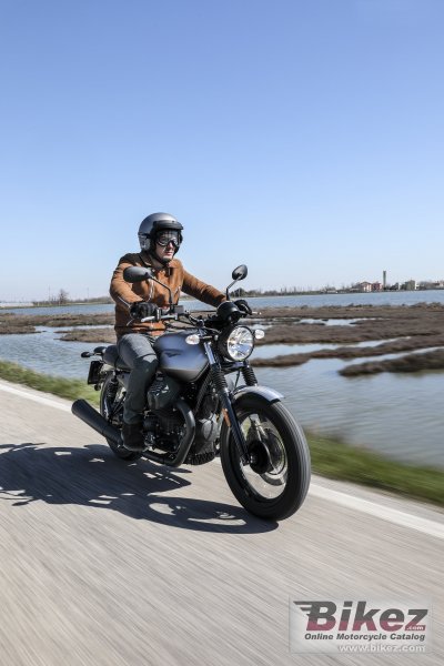2020 Moto Guzzi V7 III Rough