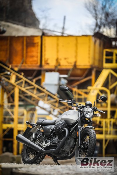 2020 Moto Guzzi V7 III Rough