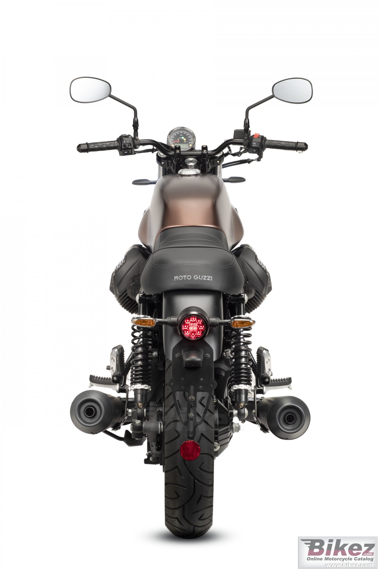 Moto Guzzi V7 III Stone Night Pack