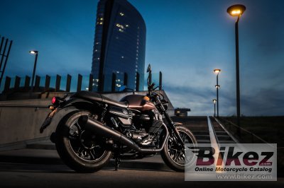 2020 Moto Guzzi V7 III Stone Night Pack