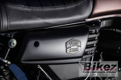 2020 Moto Guzzi V7 III Stone Night Pack