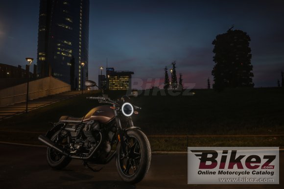 2020 Moto Guzzi V7 III Stone Night Pack