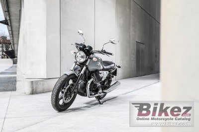 2020 Moto Guzzi V7III Milano