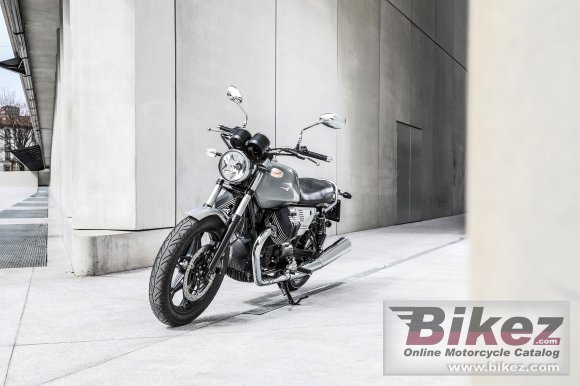 2020 Moto Guzzi V7III Milano