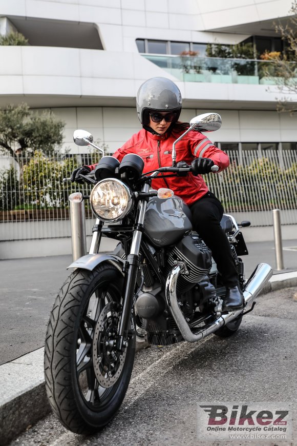 2020 Moto Guzzi V7III Milano