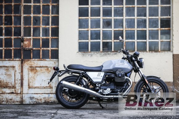 2020 Moto Guzzi V7III Milano