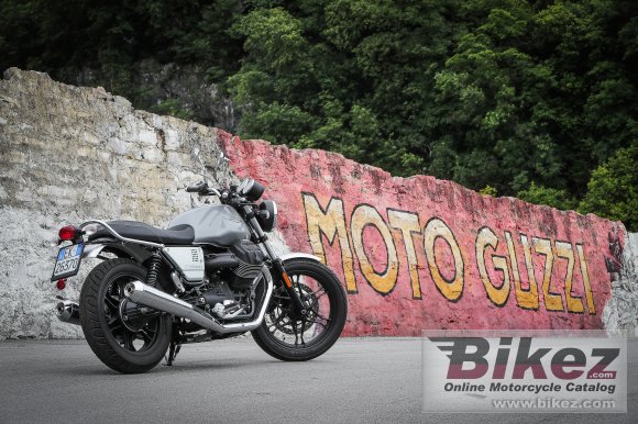 2020 Moto Guzzi V7III Milano