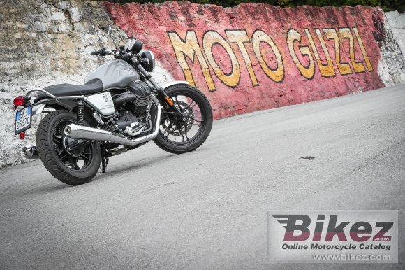 2020 Moto Guzzi V7III Milano