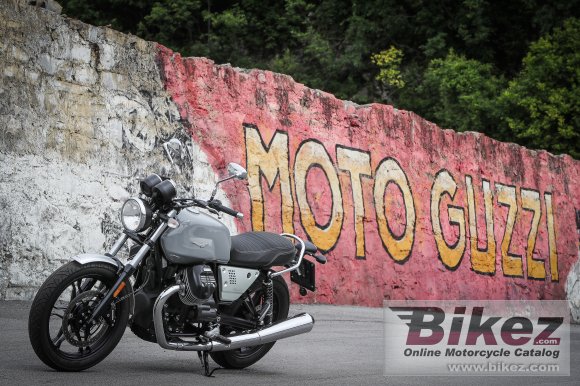 2020 Moto Guzzi V7III Milano