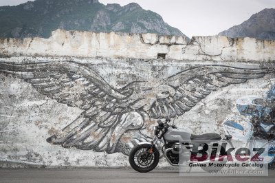 2020 Moto Guzzi V7III Milano